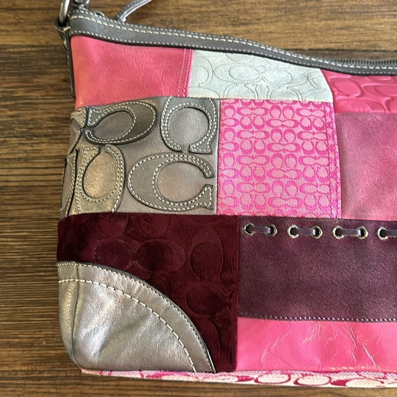 Coach purse, H0893-F12865, Patchwork holiday edition, excellent used condition - Picture 3 of 16